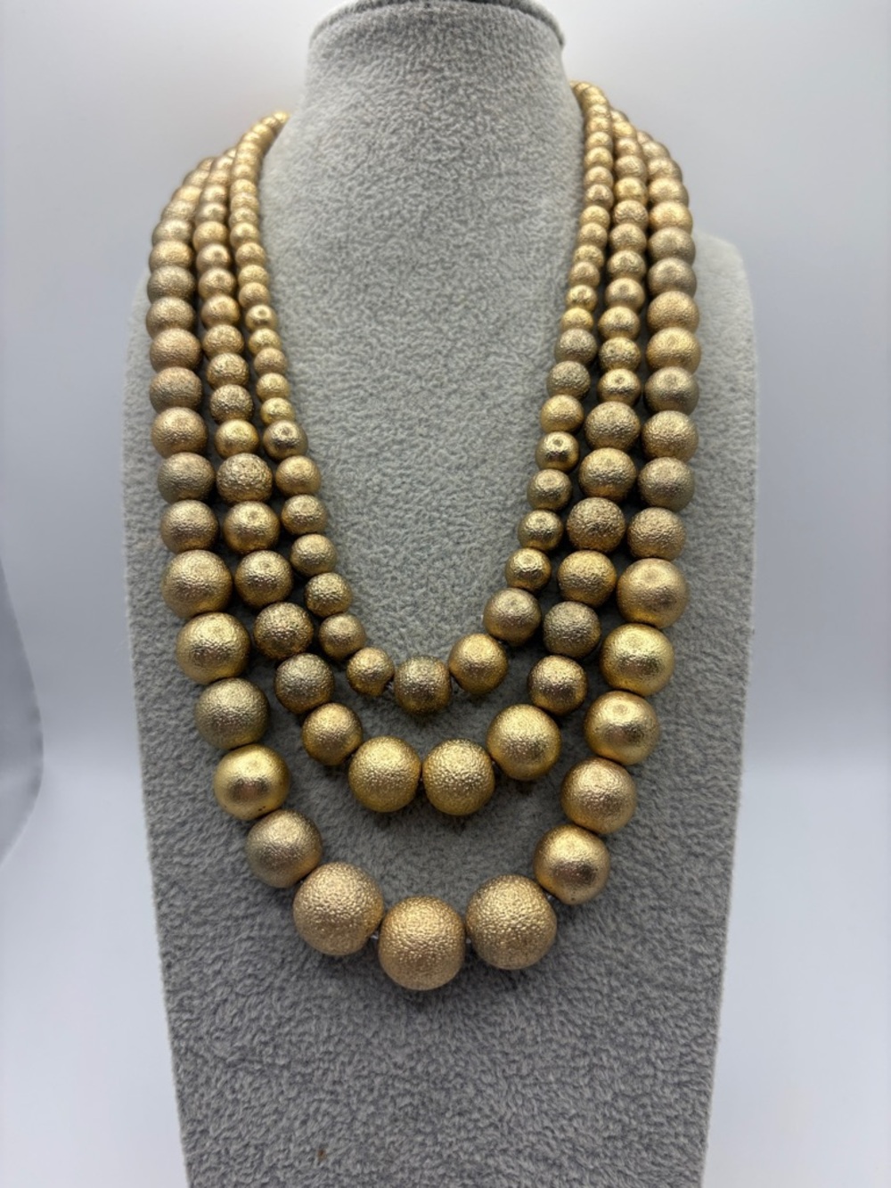 Luxurious Gold Multi-Strand Beaded Necklace 3 necklaces lightweight Layers - Picture 3 of 5